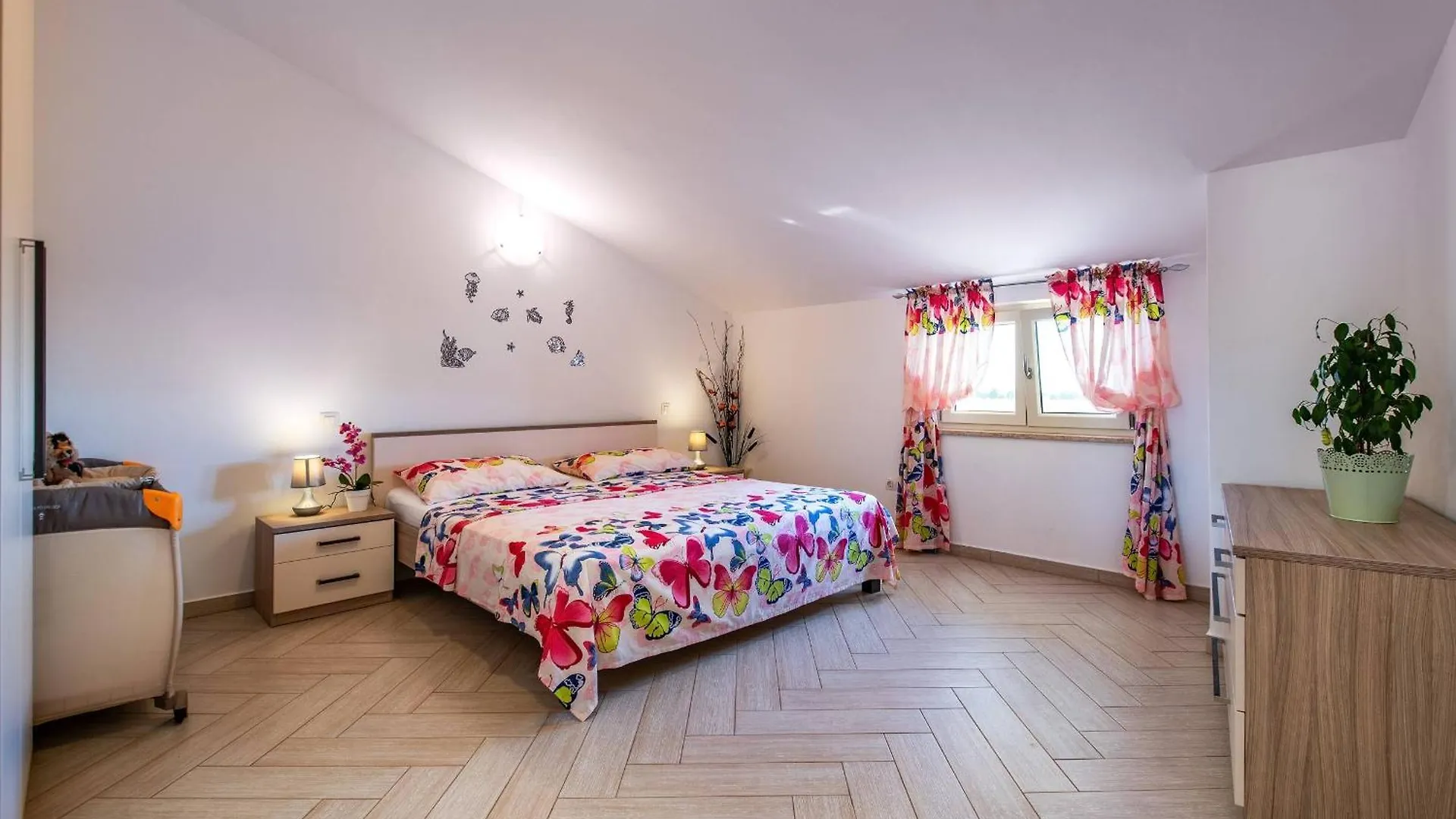 Villa Nada With 6 Bedrooms Vodnjan