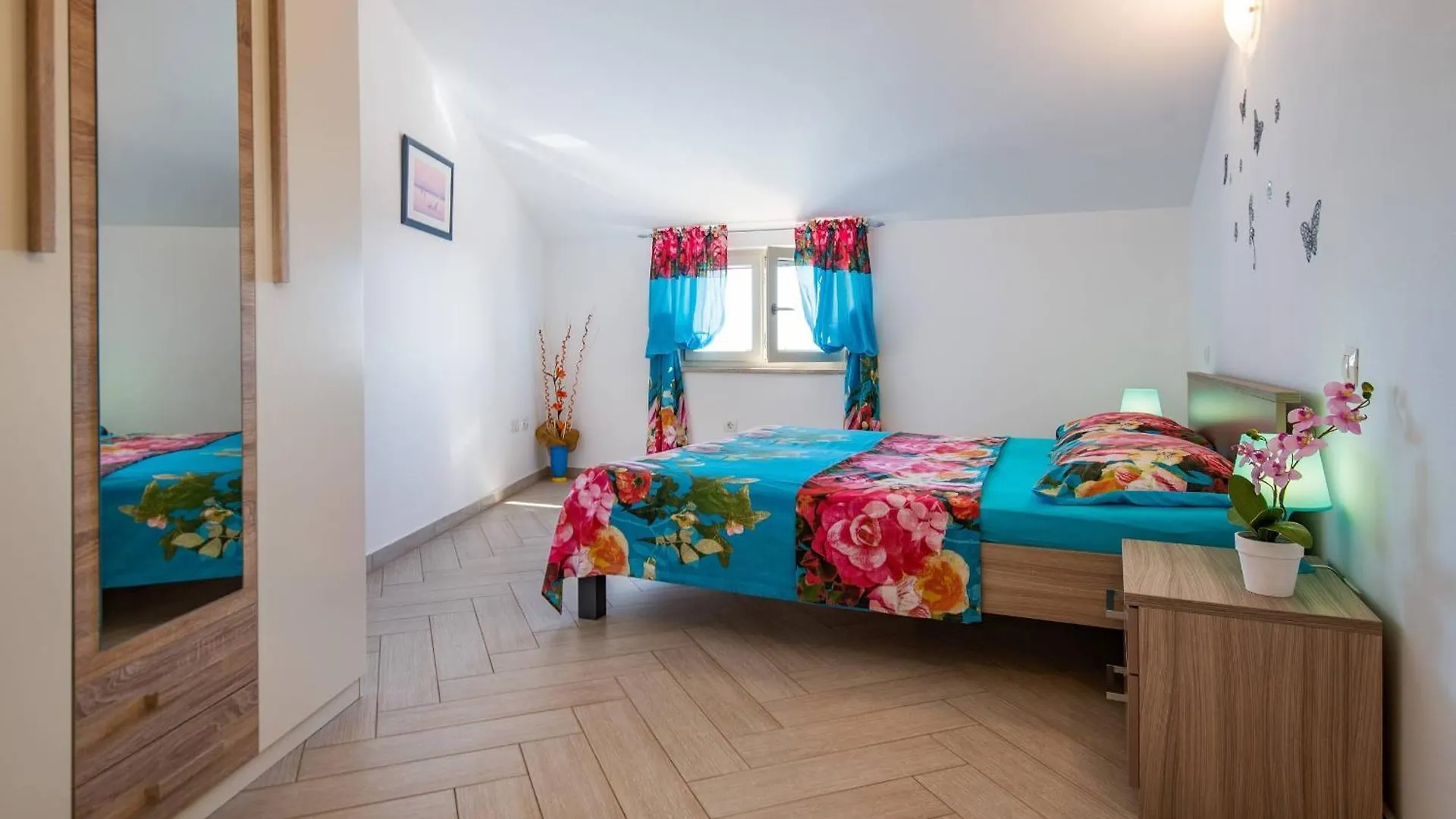 Villa Nada With 6 Bedrooms Vodnjan