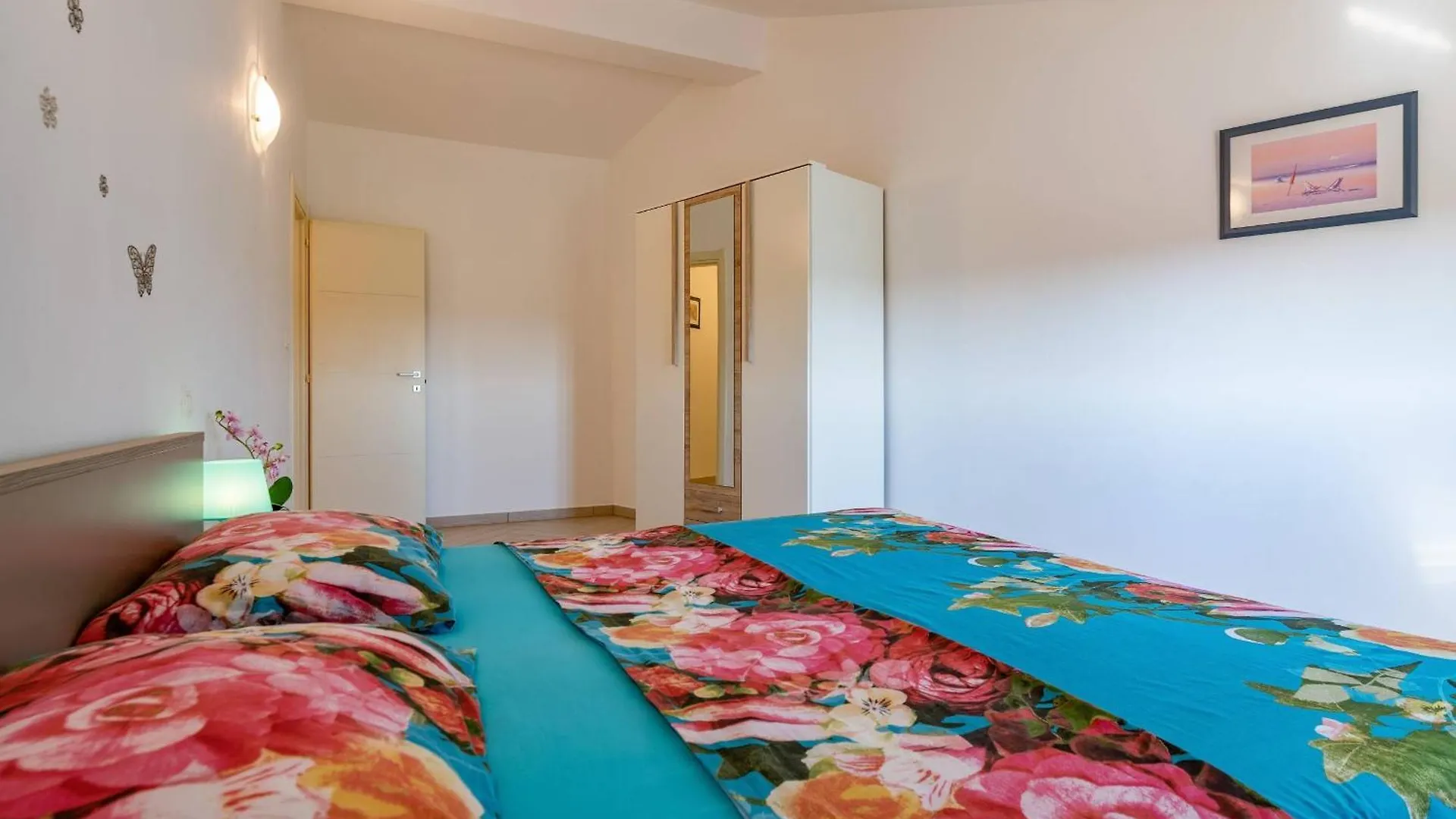 Villa Nada With 6 Bedrooms Vodnjan 0*,