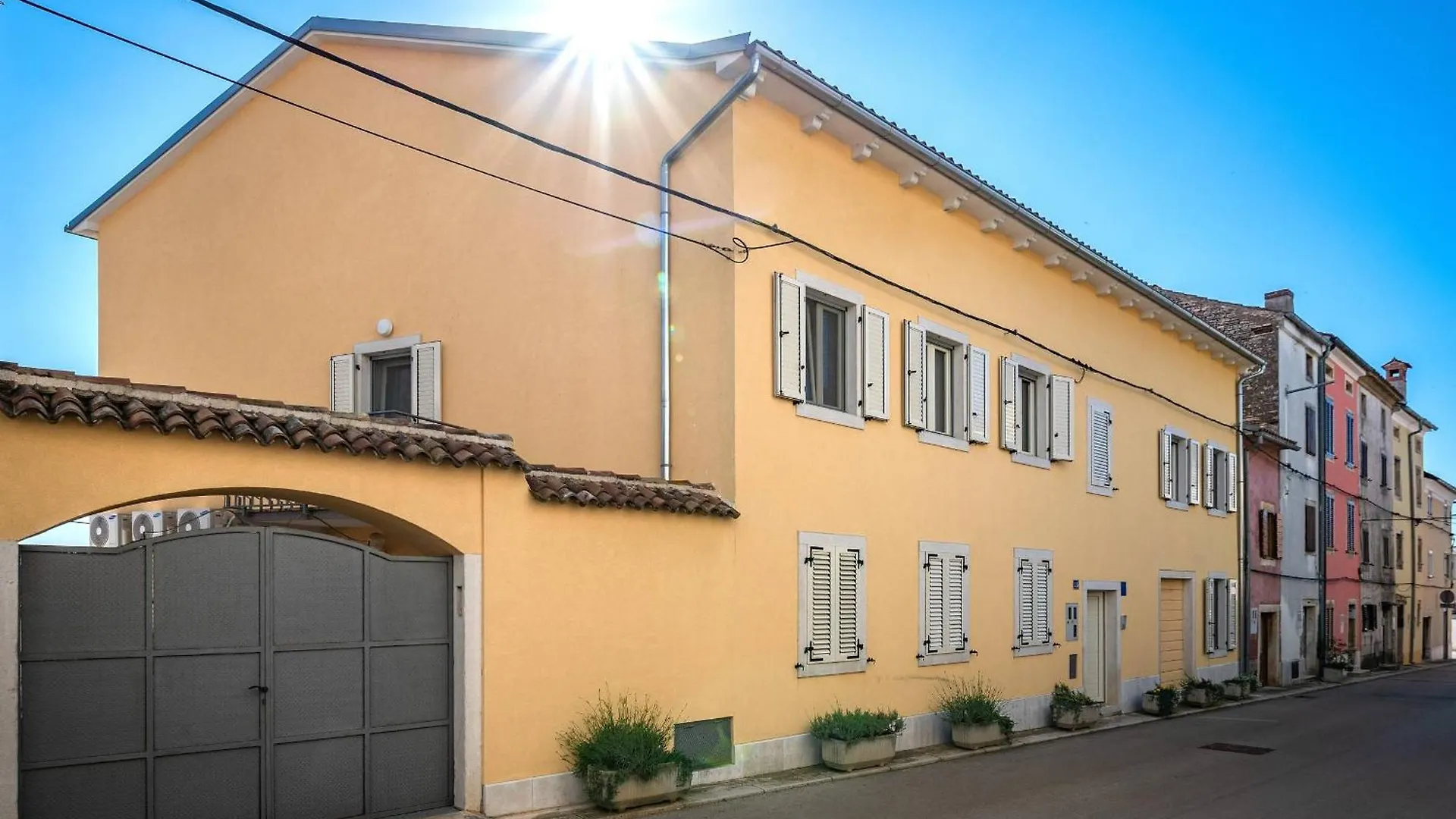 Villa Nada With 6 Bedrooms Vodnjan